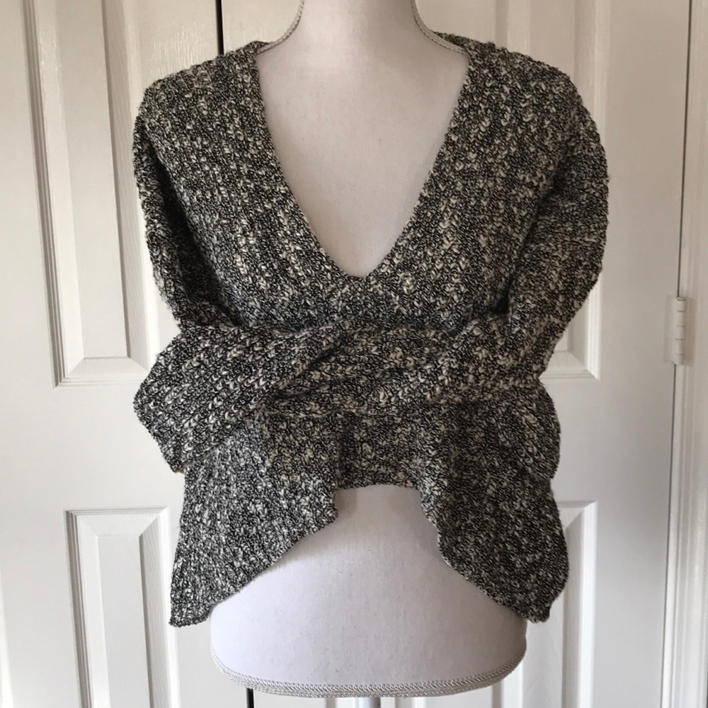 Express Black Marled Crop V-neck Sweater Sz XS